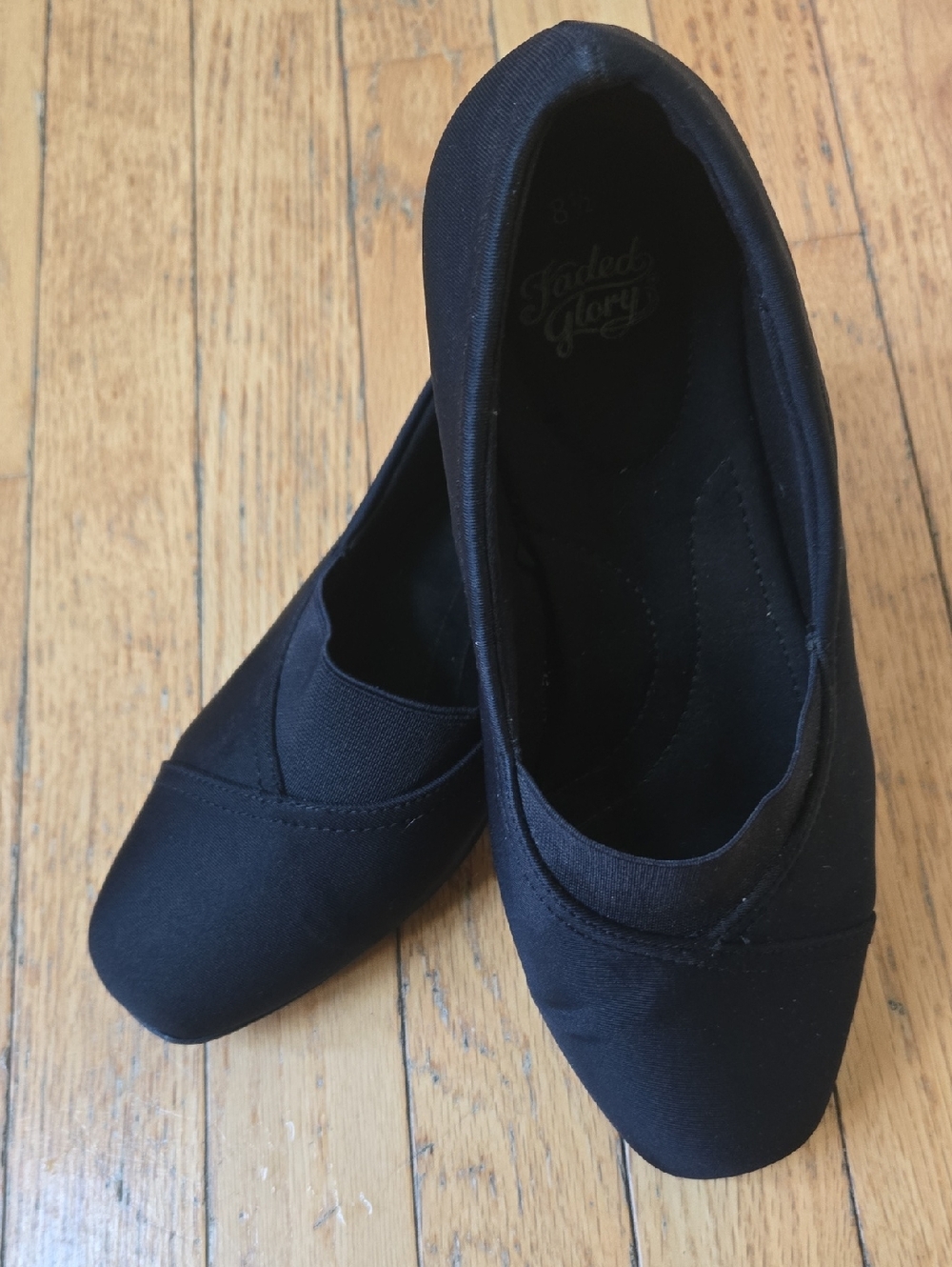 Black Women's Slip-On Wedge Dress Shoes 8.5 By Faded Glory